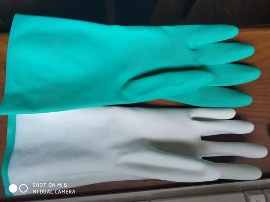 Guantes verdes de nitrilo probados por quimioterapia, con certificación CE Guantes duraderos adecuados para uso industrial