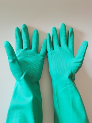 uso resistente solvente del laboratorio 15mil del nitrilo resistente químico de los guantes de los 33Cm