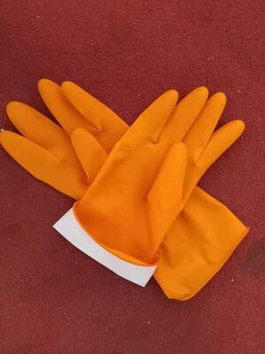 Guante de látex para el hogar de 30 cm de longitud, equipado con resistencia química y a pinchazos, garantizando protección durante las tareas domésticas